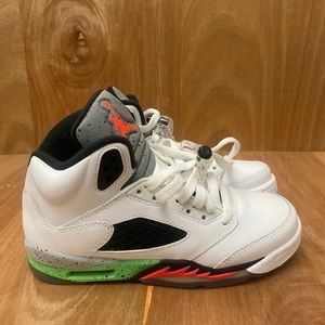 Jordan Retro 4 poison green